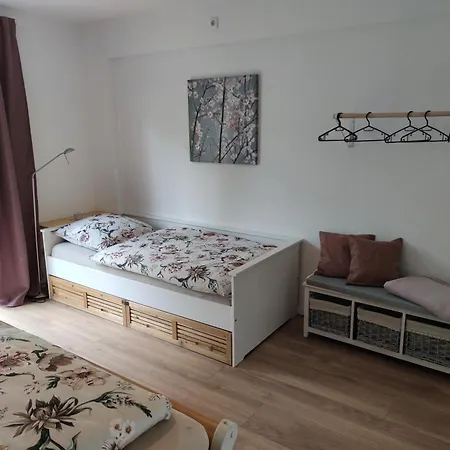 Nest - Grosse Gemuetliche Mit Terrasse, Zentral Gelegen, Fuer Paare, Familien Und Hunde! *